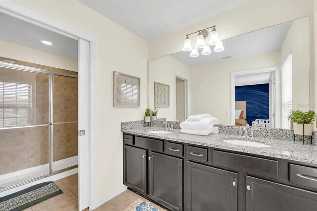 Building Photo - 8977 Rhodes St