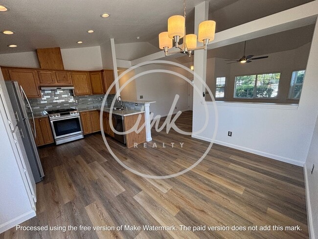 Building Photo - Newly updated Chichester Estates home