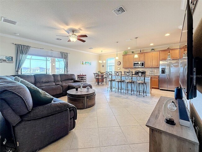 Building Photo - 6467 Willowshire Way