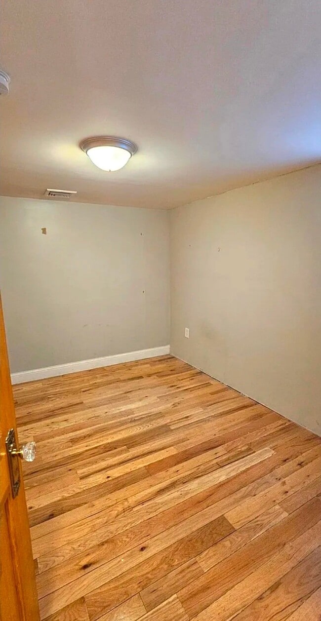 Building Photo - 28 E Grand Ave