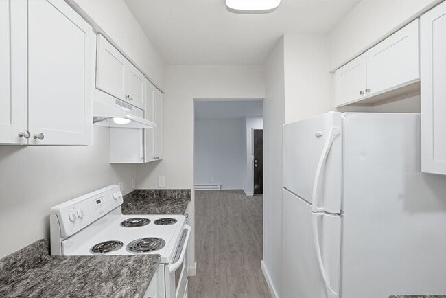 Building Photo - 3106 E 27th Ave