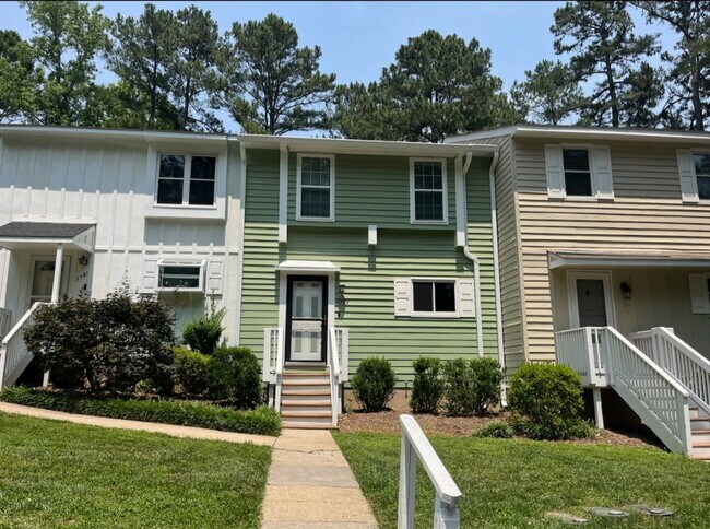 Building Photo - 5783 Forest Lawn Ct