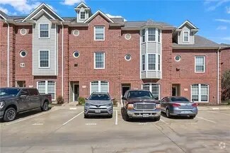 Building Photo - 305 Holleman Dr E