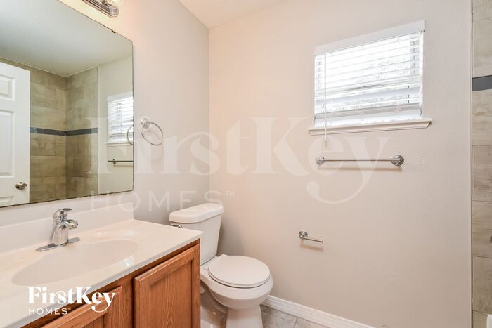Building Photo - 2314 Chipley Ave