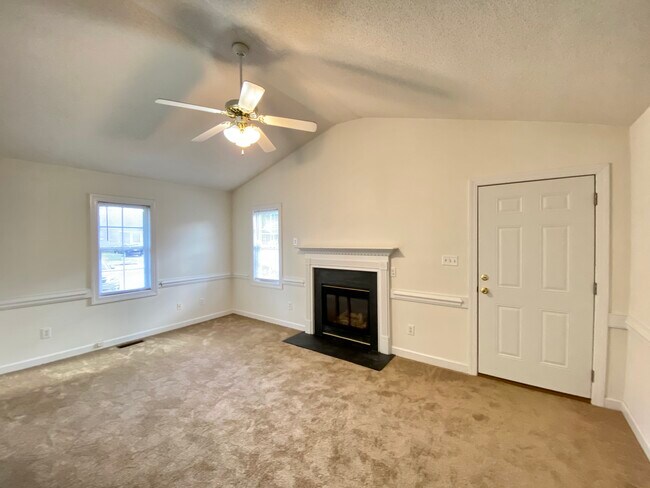 unit B - 4119 Juniper Ln NW