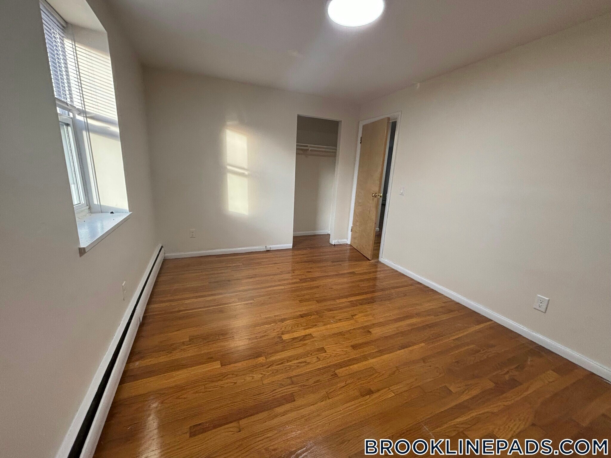 Building Photo - 110 Babcock St