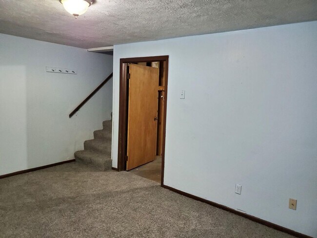 Building Photo - 1616 Santa Fe S