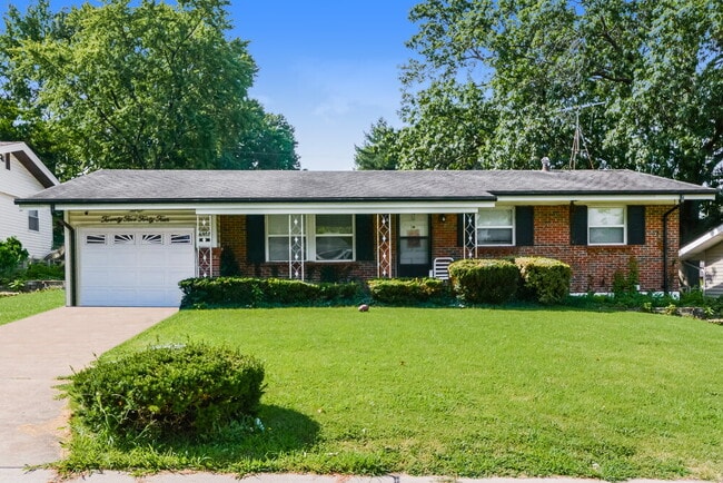 Building Photo - 2544 Netherton Dr