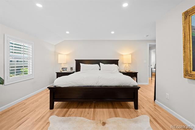 Building Photo - 7030 S Magnolia Cir