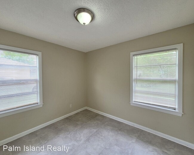 Building Photo - 2 br, 1 bath House - 1207 N 46th Ave