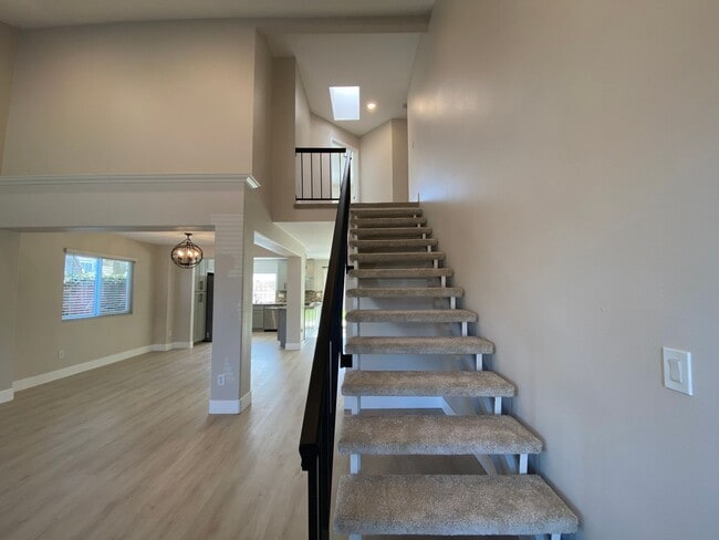 Building Photo - Bright & Upgraded 4BD/3BA Rental in San Ma...