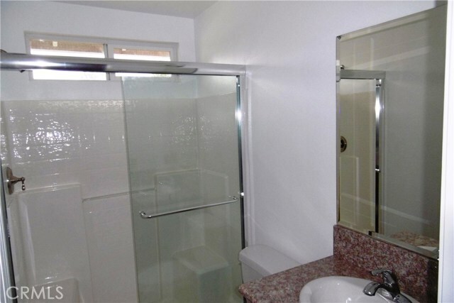 Building Photo - 15785 Maplegrove St