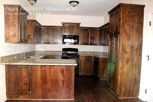 Building Photo - 21946 W 125th St