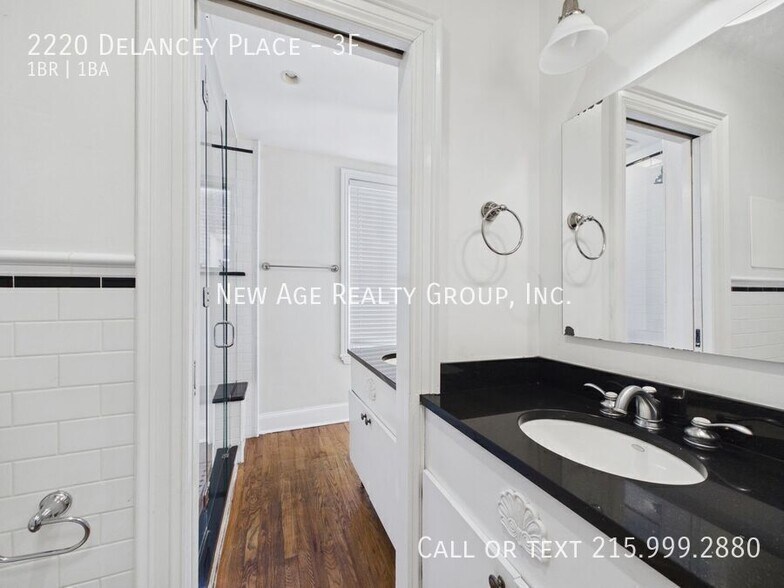 Building Photo - 2220 Delancey St