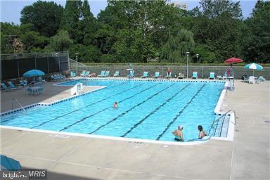 Building Photo - 10416 Rockville Pike