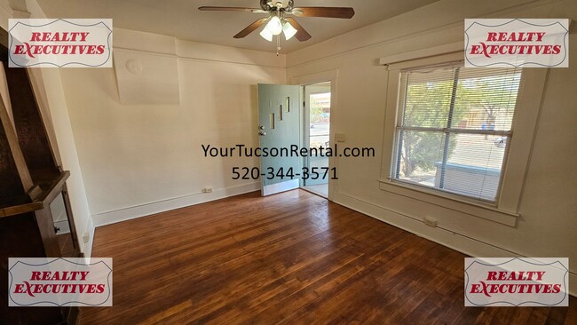 Building Photo - 8th Street and Euclid - 1 bedroom 1 bath r...