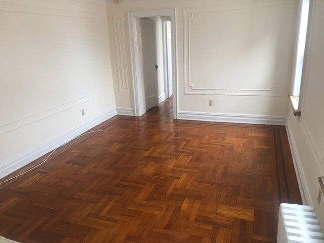 Building Photo - 124 Parrott Pl