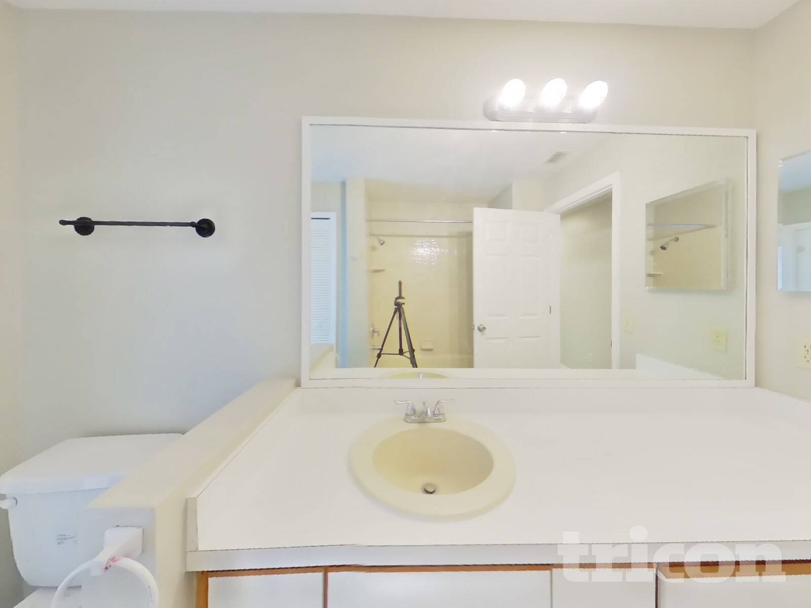 Building Photo - 3213 Stevenson St