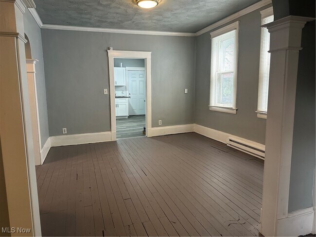 Building Photo - 3636 E 55th St