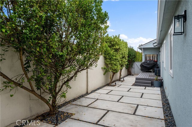 Building Photo - 231 Avenue D