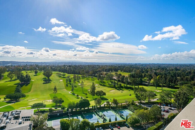 Building Photo - 2222 Ave of the Stars