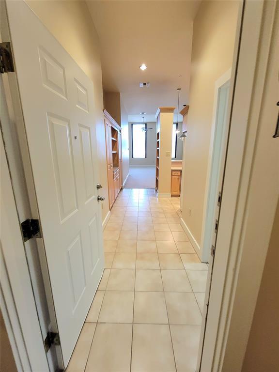 Primary Photo - 2315 Harborside Dr