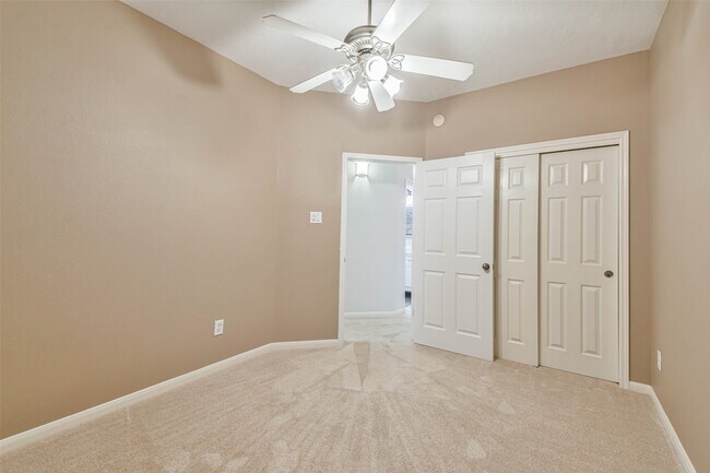 Building Photo - 20942 Wind Field Ln