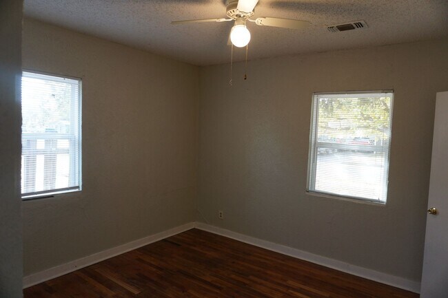 Building Photo - 3418 25th St