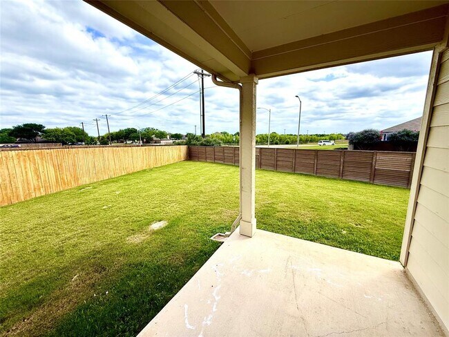 Building Photo - 413 Abbey Ln
