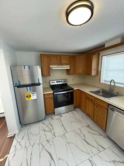 Building Photo - 4017 Linden St