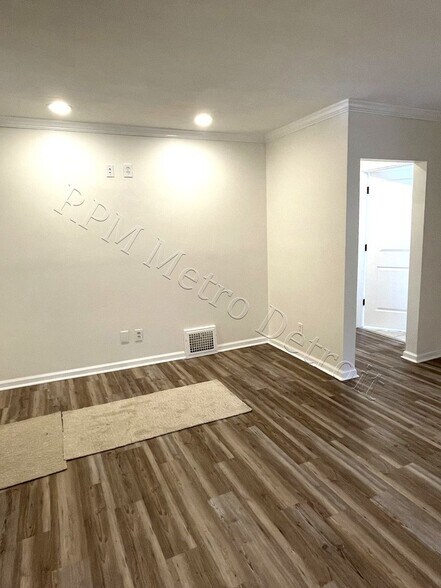 Building Photo - 3567 Spruce St
