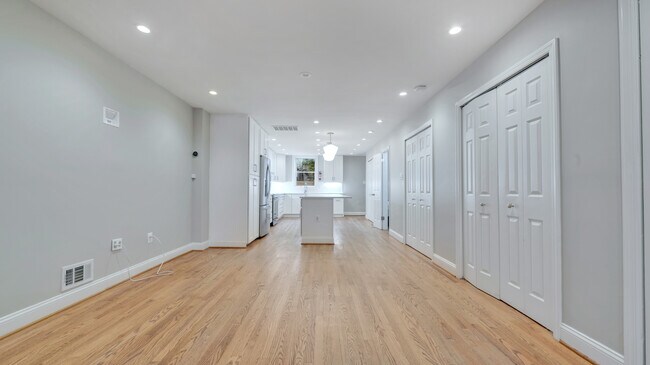 Building Photo - 29 Bates St NW