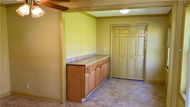 Building Photo - 6707 Campground Rd