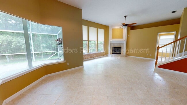 Building Photo - 11861 Lake Fern Dr