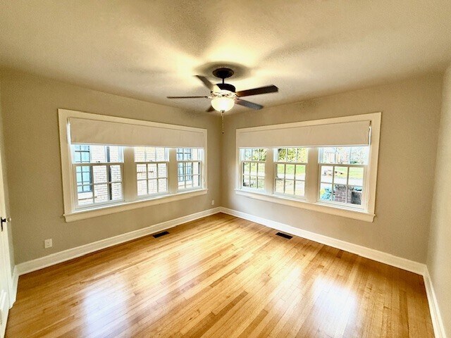 Building Photo - 709 NW 42nd St