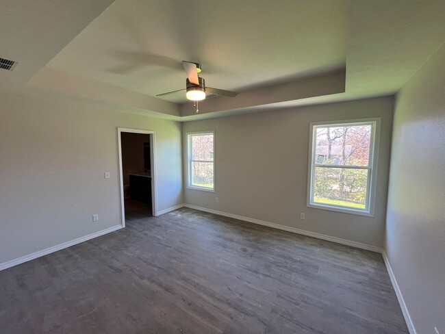 Building Photo - BRAND-NEW 3-bedroom, 2-bath home with Spri...