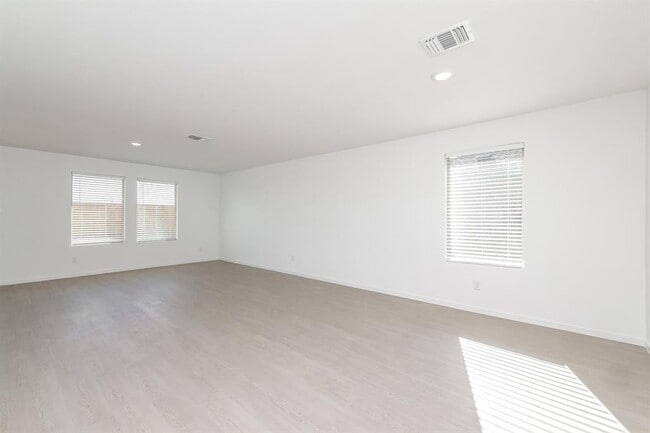 Building Photo - 12516 Huntington Rdg Wy