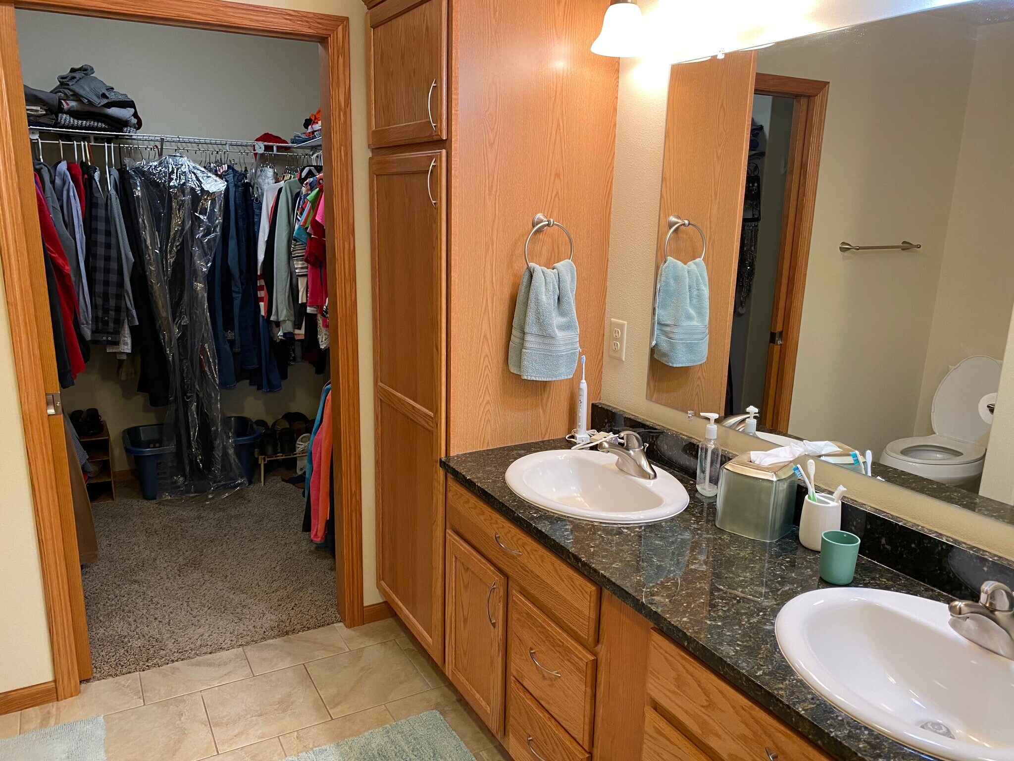 Building Photo - 1321 Pinecrest Ln