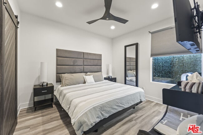 Building Photo - 2201 Polyscope Pl