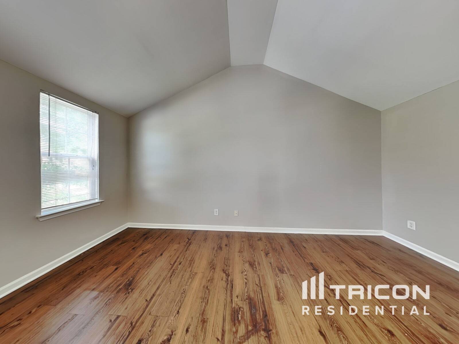 Building Photo - 7233 Hidden Creek Dr
