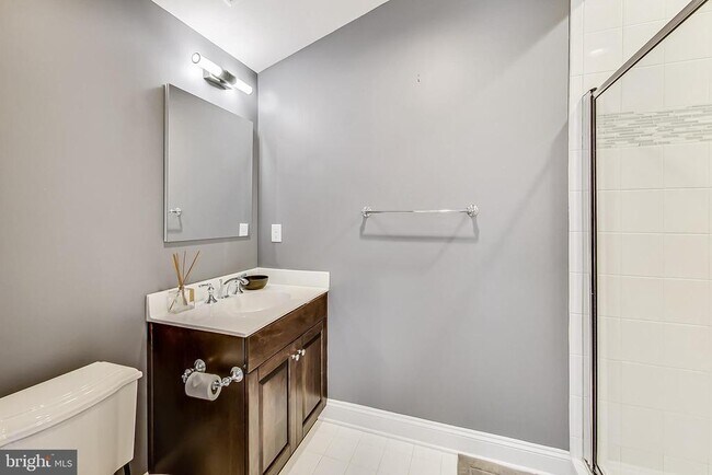 Building Photo - 10821 Symphony Park Dr