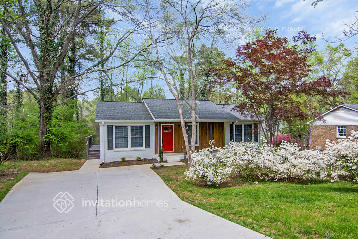 Building Photo - 6041 Bellow St