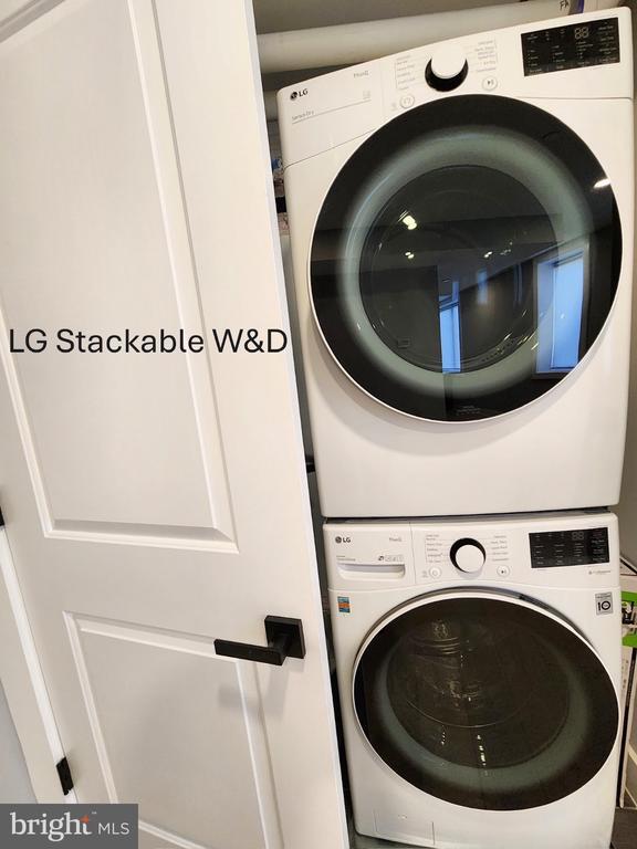 Building Photo - 1915 H St NE