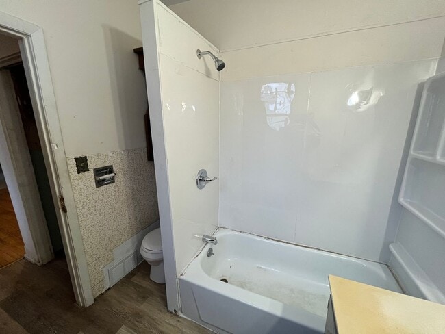 Building Photo - 3 Bed 1 Bath Single Family Home in Wausau
