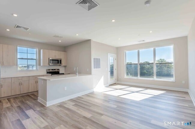 Building Photo - 219 Ash Creek Blvd