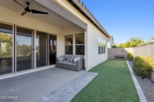 Building Photo - 11249 N Blakely St