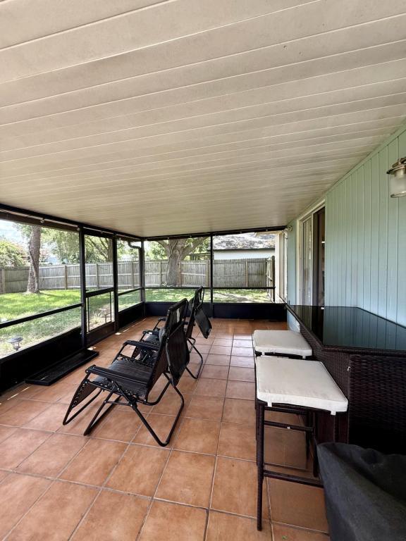 Building Photo - 4829 Wildflower Dr