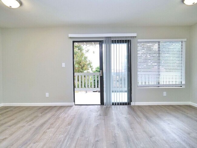 Building Photo - 920 Fletcher Ln