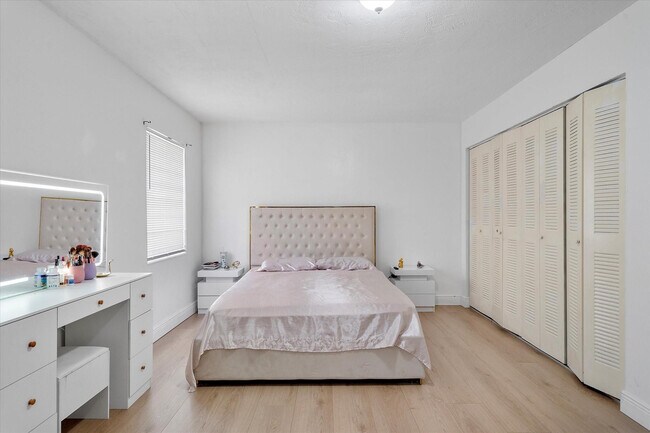 Building Photo - 2759 NW 198th Terrace