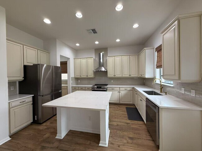 Building Photo - 1581 Canopy Pasture Dr